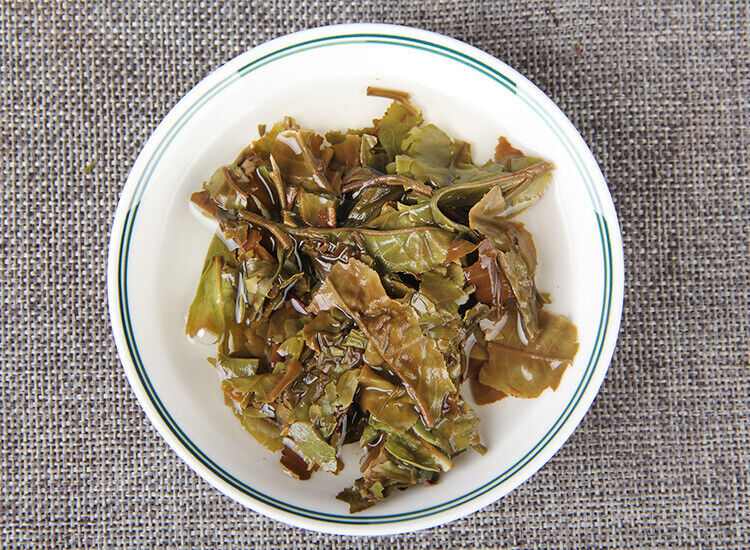 HelloYoung 357g（12.6Oz）Yunnan Ancient White Tea Natural Tea Leaf Healthy Drink