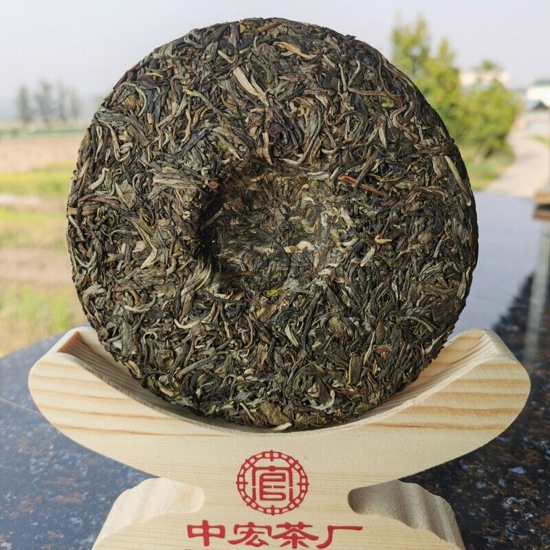 Phoenix Nest Ancient Tree Tea First Spring Pu-erh Raw Tea 200g High Bar Cake Tea