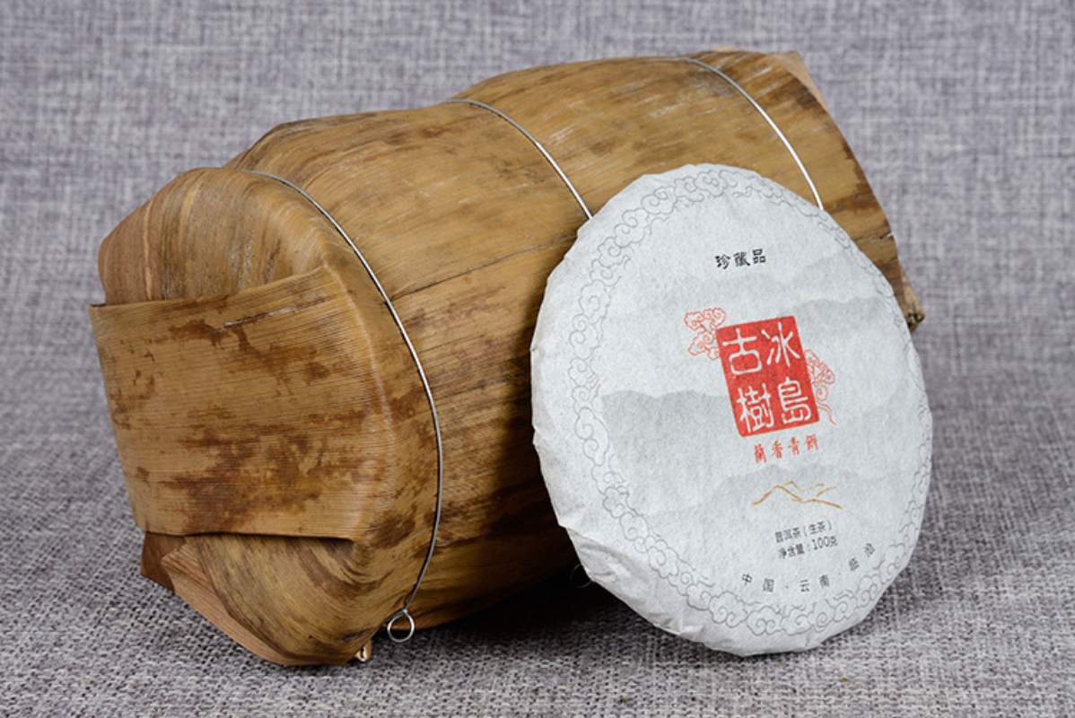 Yunnan Pu'er Tea Icelandic Ancient Tree Raw Tea Cake Pu'er Raw Tea Cake 100g
