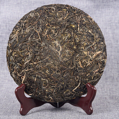 Yiwu Organic Green Tea Spring Tea Yunnan Cake Tea Beneficial Health Tea 357g