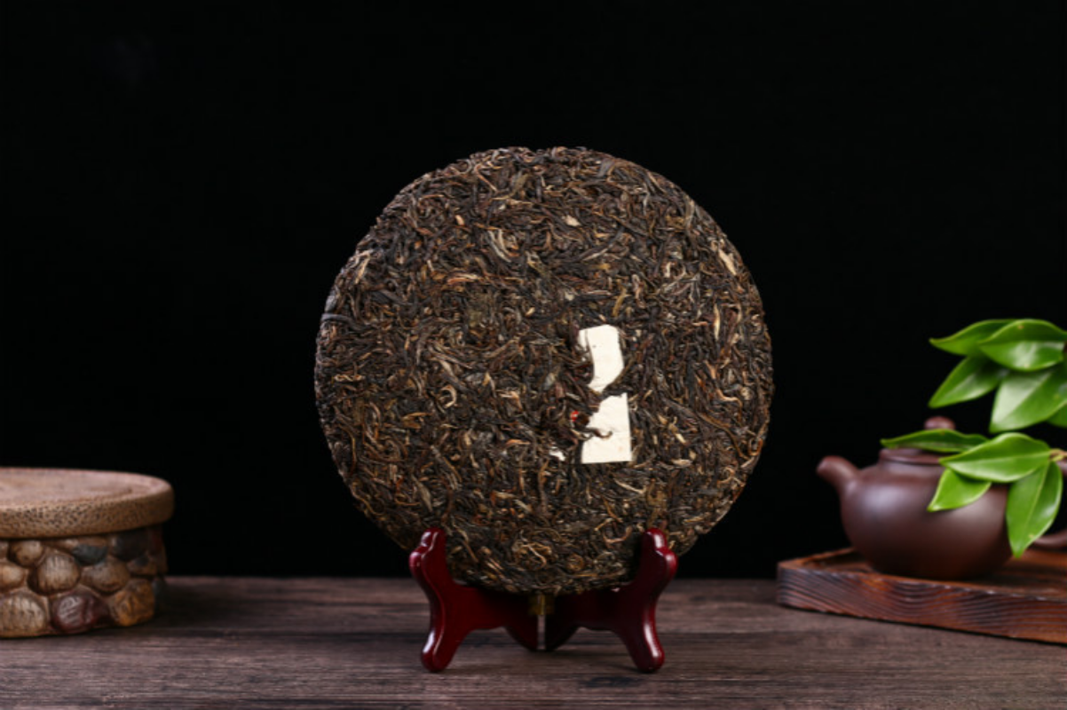 Yunnan Pu'er Tea Le Xing Xiang Changde Seven Cakes Aged Old Tea 357g