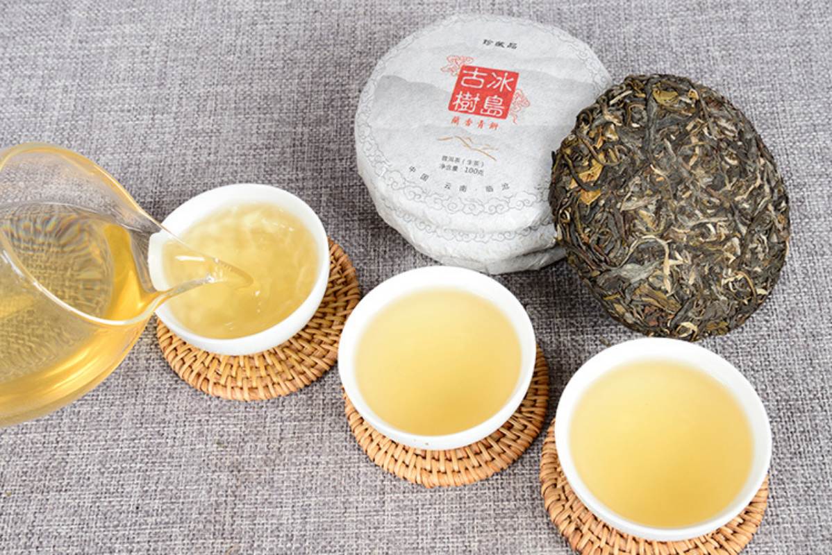 Yunnan Pu'er Tea Icelandic Ancient Tree Raw Tea Cake Pu'er Raw Tea Cake 100g
