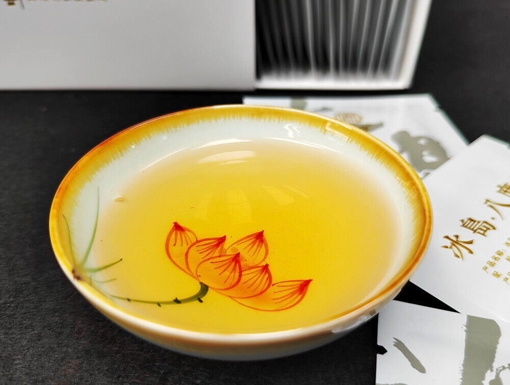 HelloYoung 250g Pu'er Thin Sliced Tea Iceland Banzhang Yiwu Square Brick Tea White Pu'er