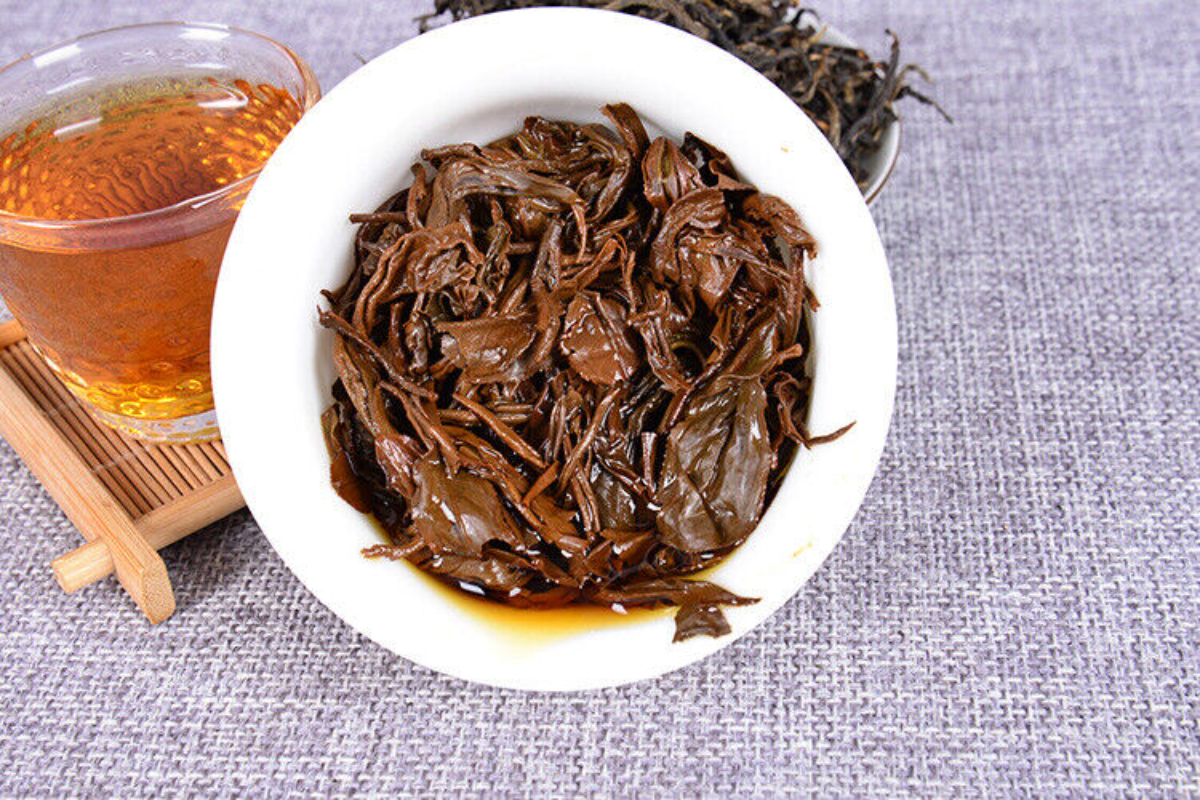 Yunnan Fengqing Black Tea Two Leaves Mao Feng Dian Hong Kung Fu Black Tea 500g