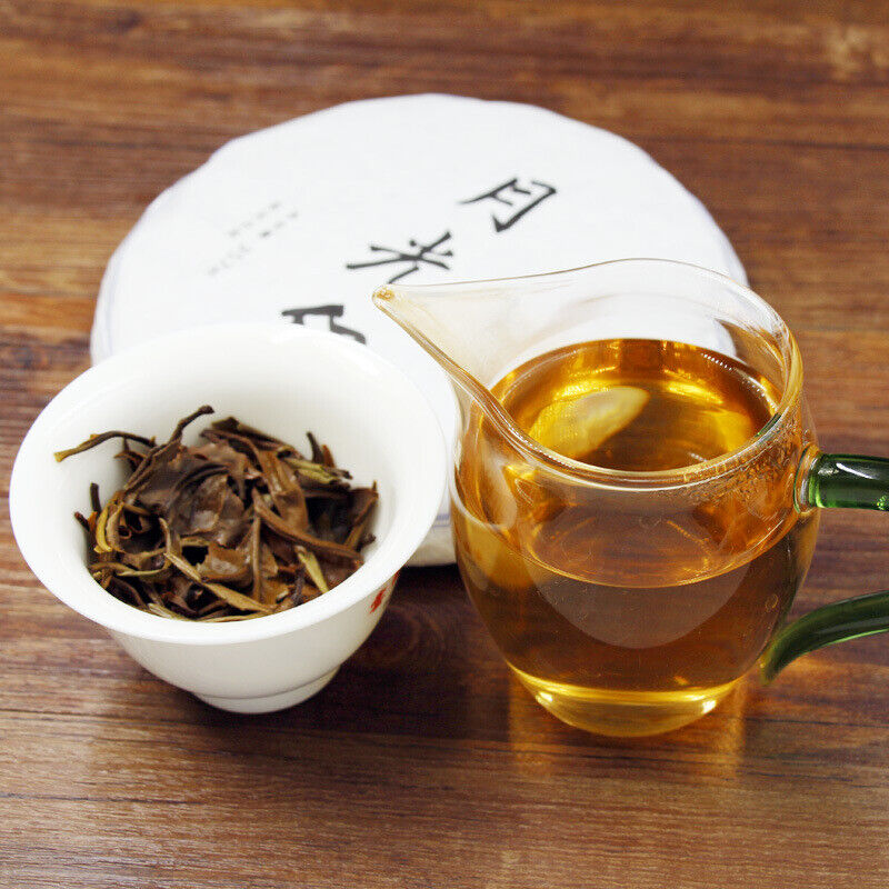 Aged Pu'er Green Tea Healthy Drink 200g Moonlight White Pu-Erh Tea Cake