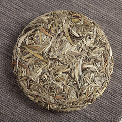 100g  Moonlight White Old White Tea, Yunnan Baihao Silver Needle Tea Cake