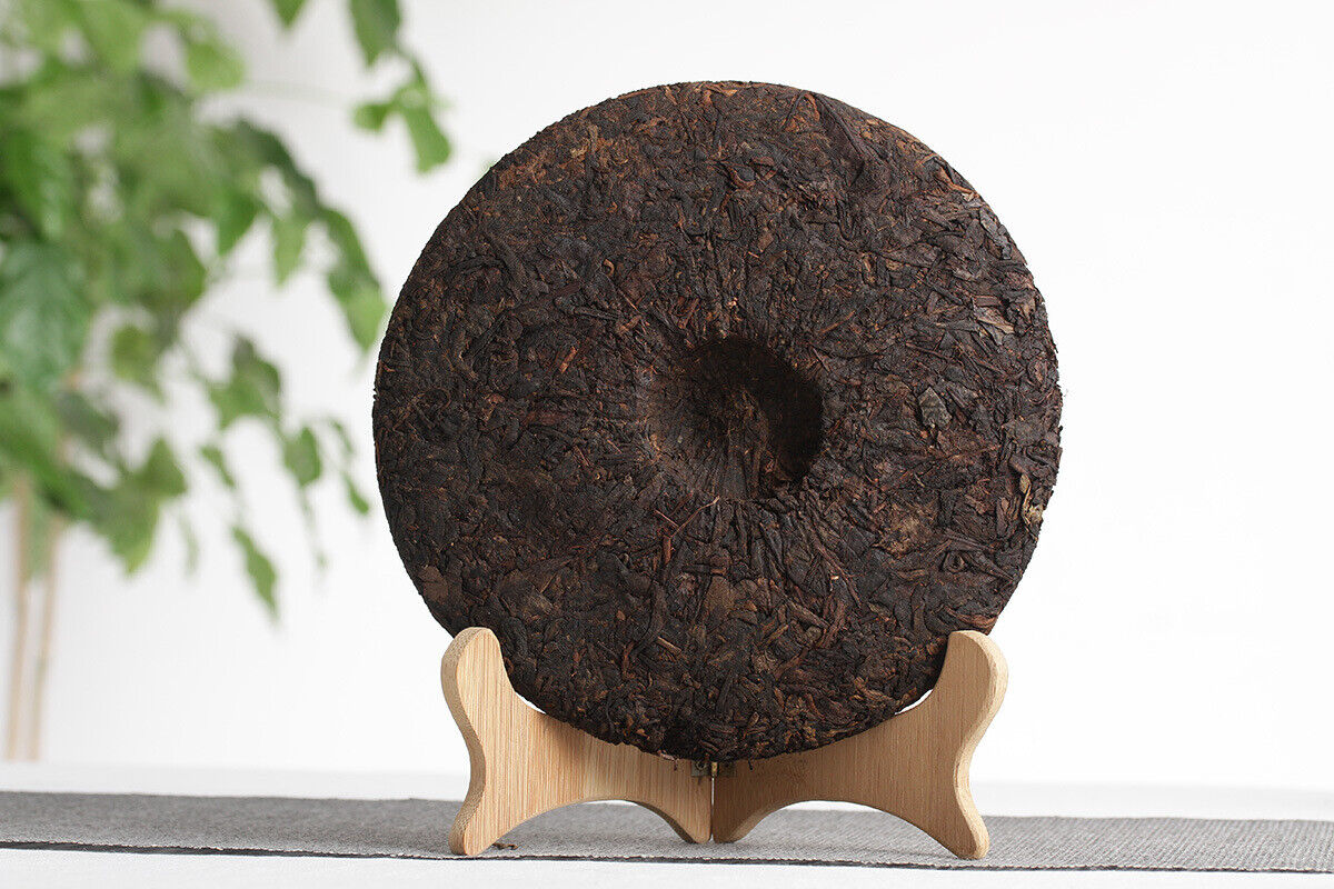 Yunnan Puerh Ripe Tea Dry Storage Ripe Tea Menghai Flavor Seven Seed Cake 357g