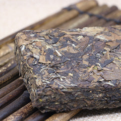 HelloYoung White Tea Brick Healthy Drink Ancient Shou Mei White Tea 500g Chinese Tea