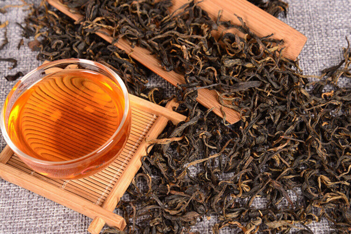Yunnan Fengqing Black Tea Two Leaves Mao Feng Dian Hong Kung Fu Black Tea 500g