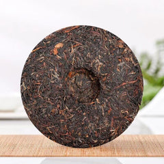 200g  Healthy Drink Yunnan Tea King Tea Ancient Tree Sun-Dried Red Tea Cake