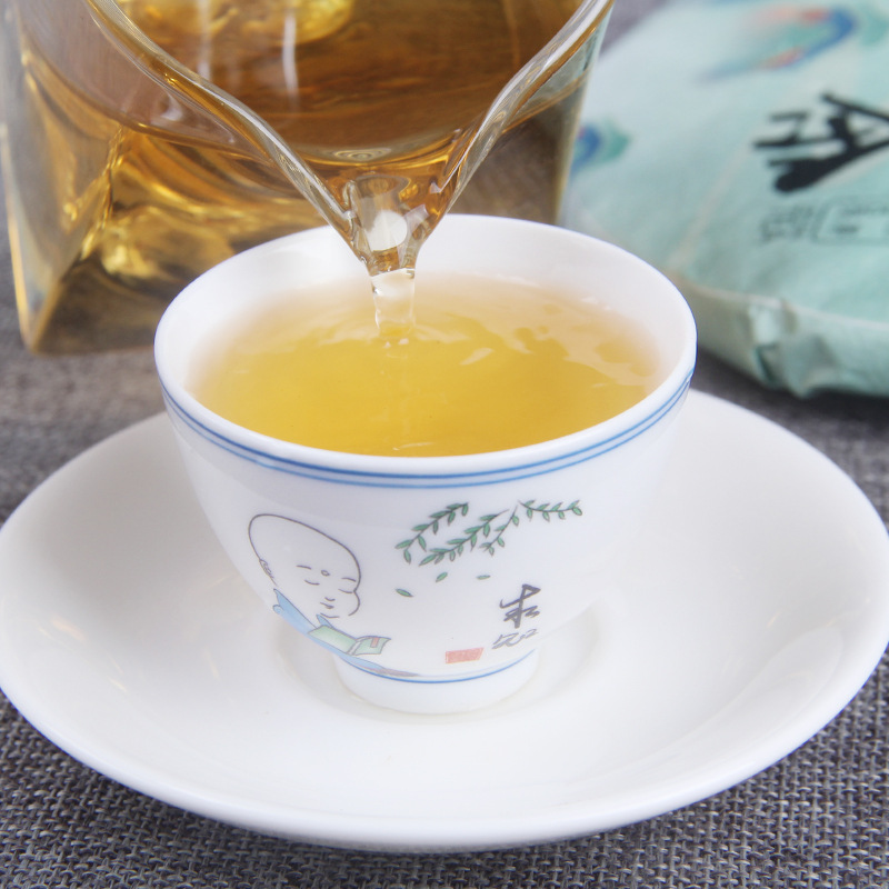 HelloYoung Ancient Tree Tea Old White Tea Lattice Cake Yunnan Yiwu Organic Tea 200g/7.04oz