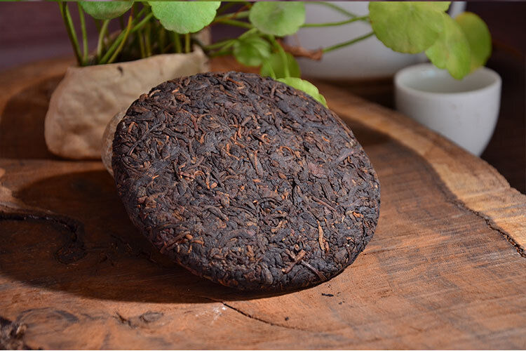 Banzhang Golden Bud Small Cake 100g Yunnan Pu'er Tea Cake Ripe Tea Cake