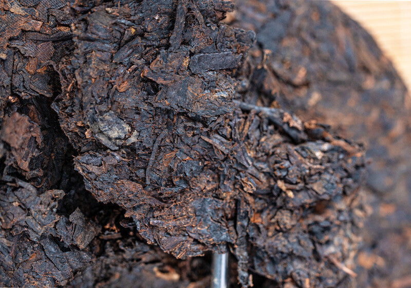 357 Grams Menghai Flavor Pu'er Tea Ripe Tea Cake Brown Yunnan Qizi Cake Tea