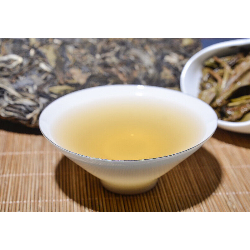 Yunnan Pu-erh Tea Cake Yiwu Ancient Tree Cha Tea  Green Tea Health Care 357g