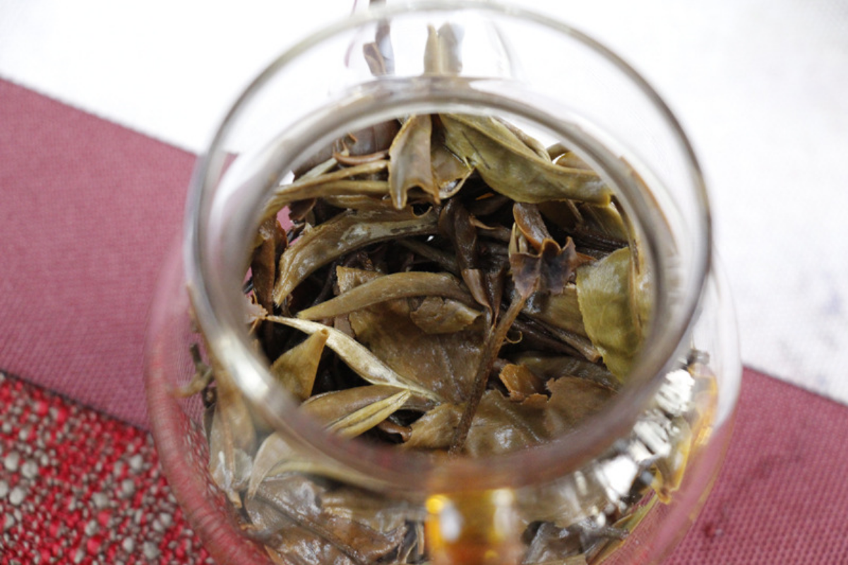 HelloYoung 500g Yunnan White Tea Moonlight White Dragon Pearl Stripe Handcrafted Tea