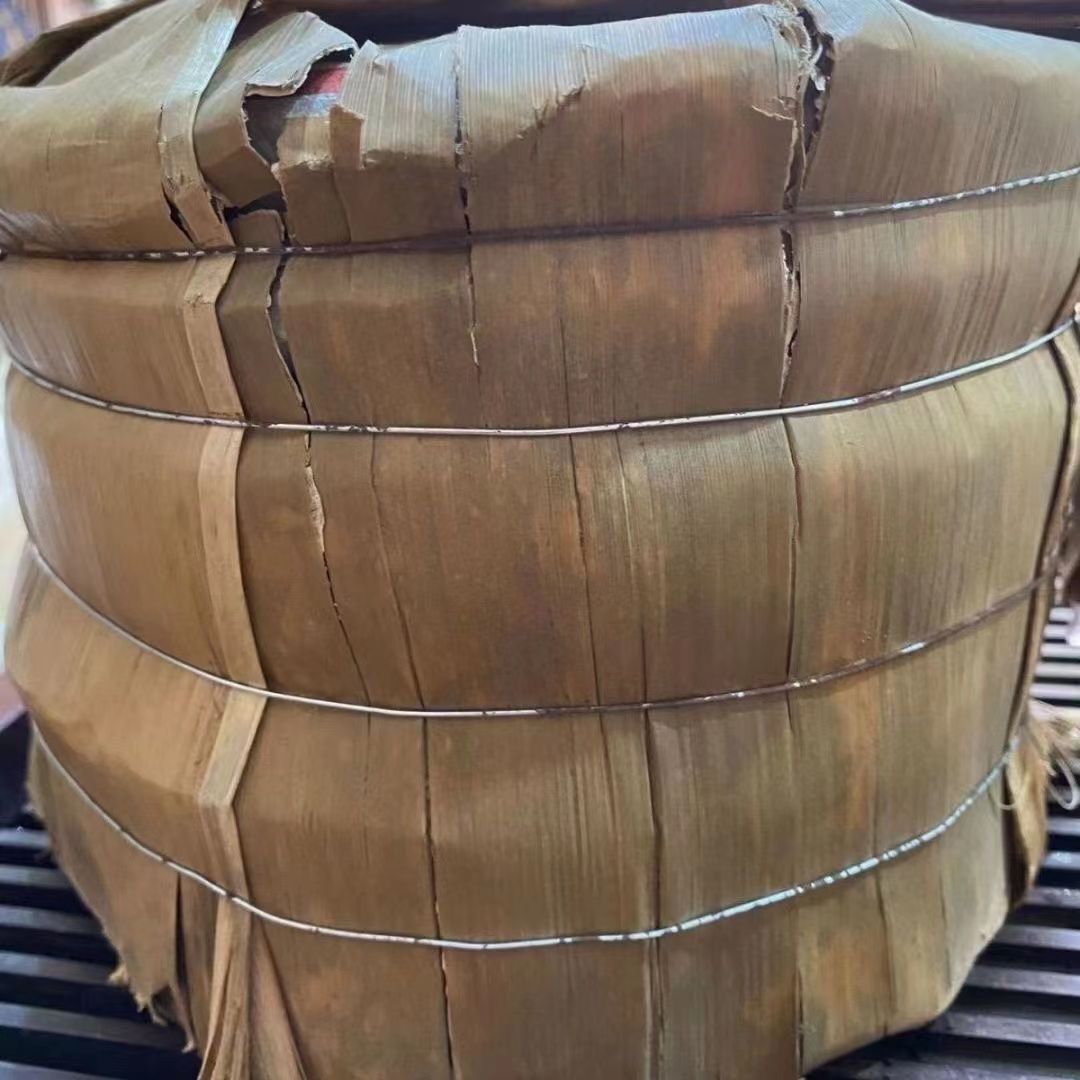 Thé écologique biologique Banzhang Thé Pu'er du Yunnan Thé Laosheng 357g