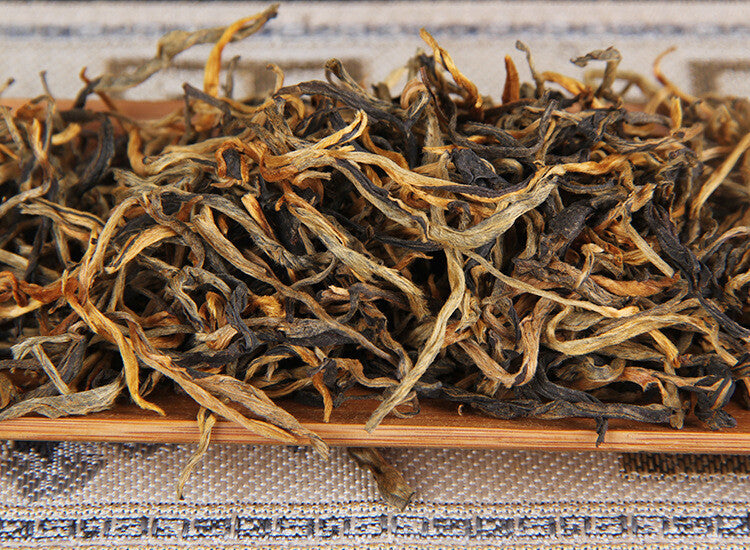 Yunnan Red Kung Fu Tea Old Tree One Bud One Leaf Kung Fu Black Tea Handmade 80g