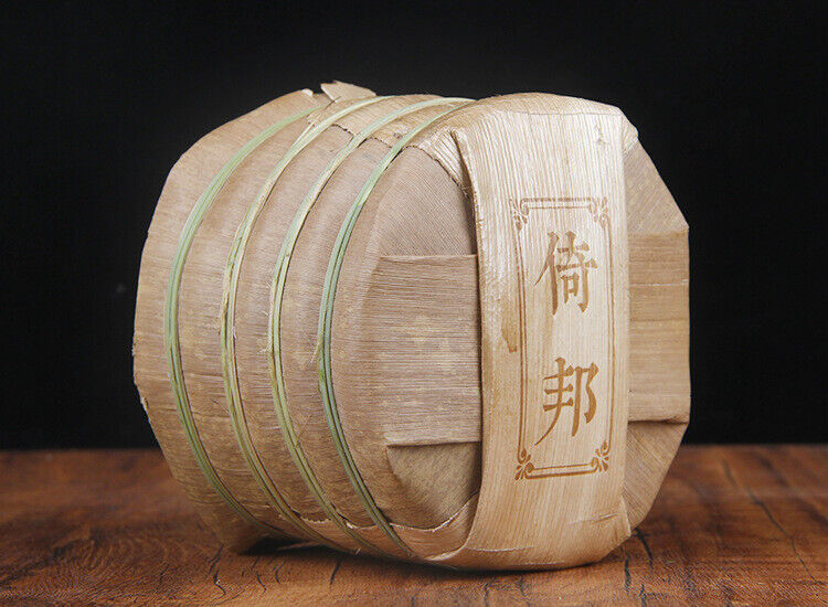 Yibang Gong Tea Cake Yunnan Early Spring Ancient Tree Pu'er Raw Tea