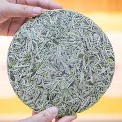 Fuding White Tea Whole Single Bud White Hair Silver Needle Tea Cake 300g