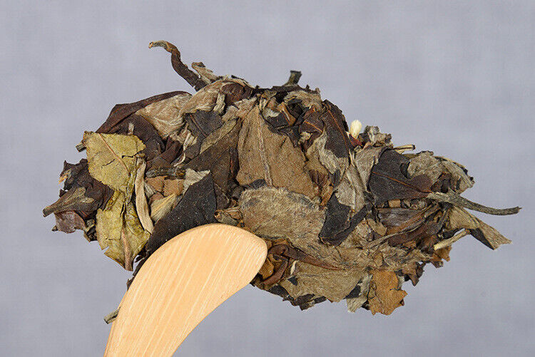 HelloYoung 357g Yunnan Pu'er Tea Ancient Tree White Tea Moonlight Beauty White Tea Cake