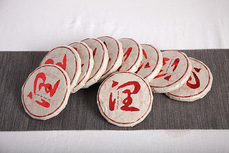 Yunnan Puerh Tea, Menghai Ripe Tea, Big Tree Tea, 100g Small Cake Cooked Tea