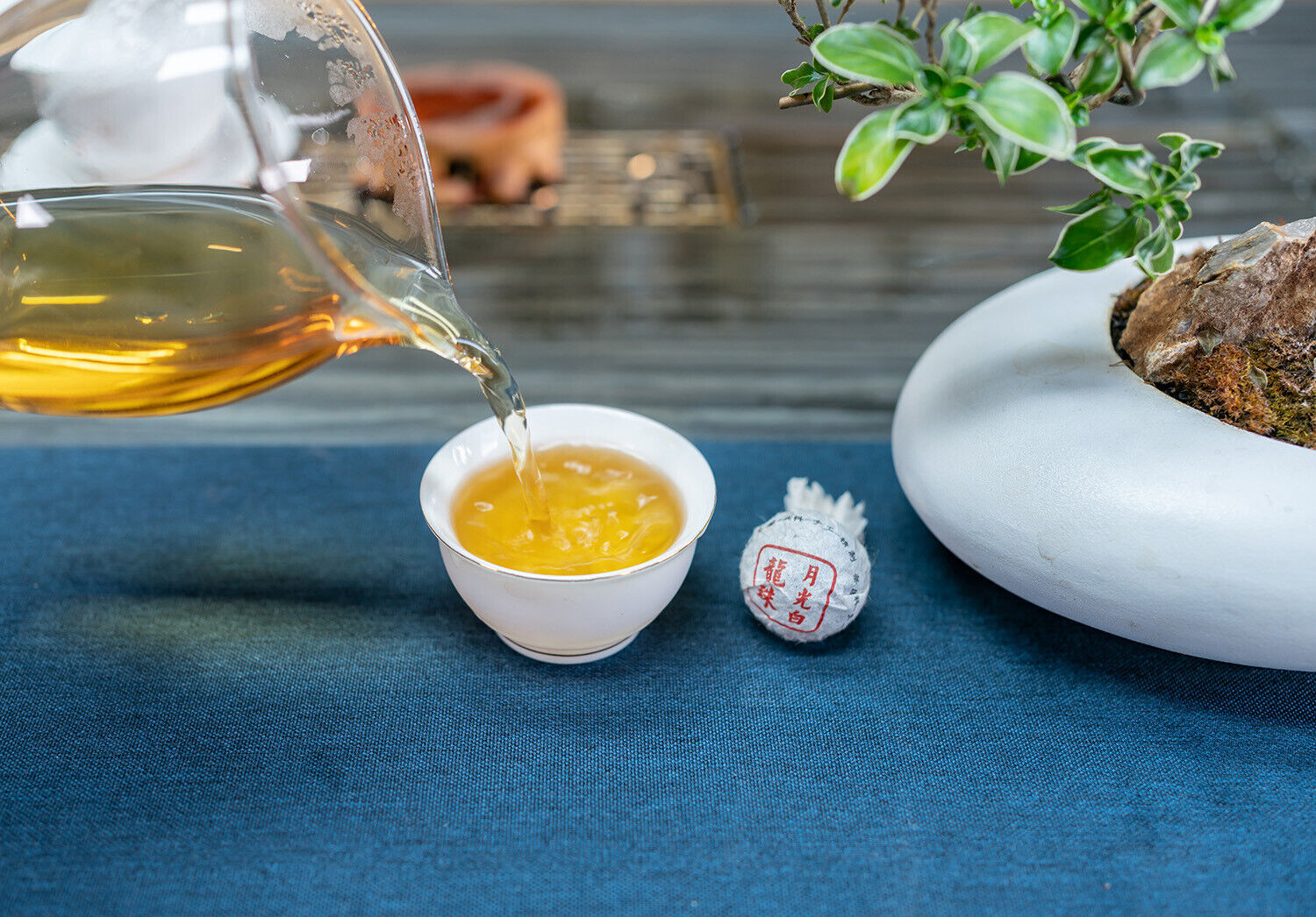 HelloYoung 500G Yunnan White Tea Moonlight White Dragon Pearl Spherical Handcrafted
