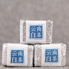 HelloYoung 500g Honey Fragrance Healthy Drink White Tea Yunnan Small White Tea Brick Flower