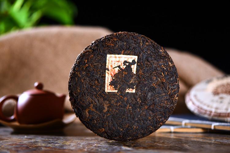 Yunnan Pu-erh Tea Pu'er Ripe Tea Jinmao Gong Cake Brown Tree Cooked Old Tea Cake