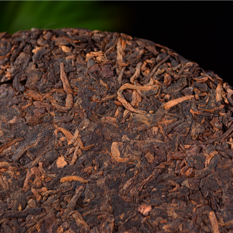 Premium Yunnan Pu'er Tea Organic Seven Seed Cake Tea Ripe Tea 357g