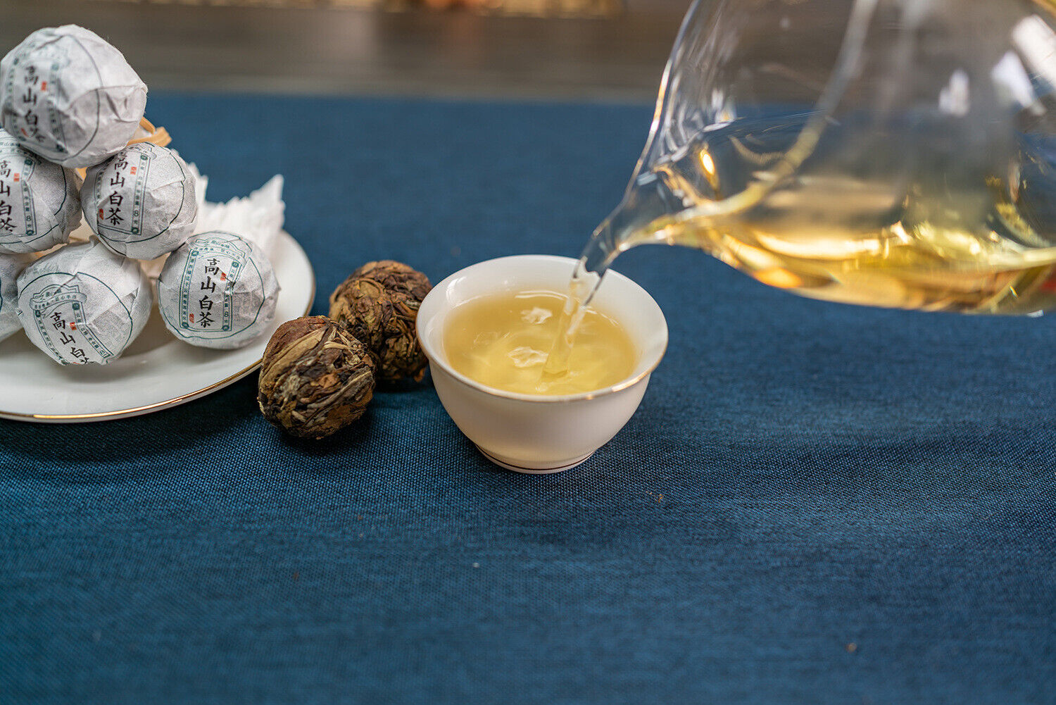 HelloYoung Yunnan white tea Shoumei white tea dragon pearl spherical handmade dragon pearl