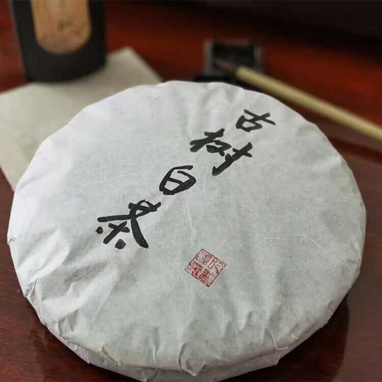 HelloYoung 357g Ancient Tree White Moonlight Yunnan Pu'er Tea White Tea Old White Tea Cake