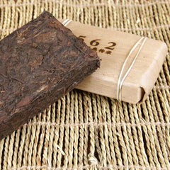 7562 Tea Brick Ripe Tea Yunnan Menghai Large Leaf Pu'er Tea Ripe Tea 250g/brick