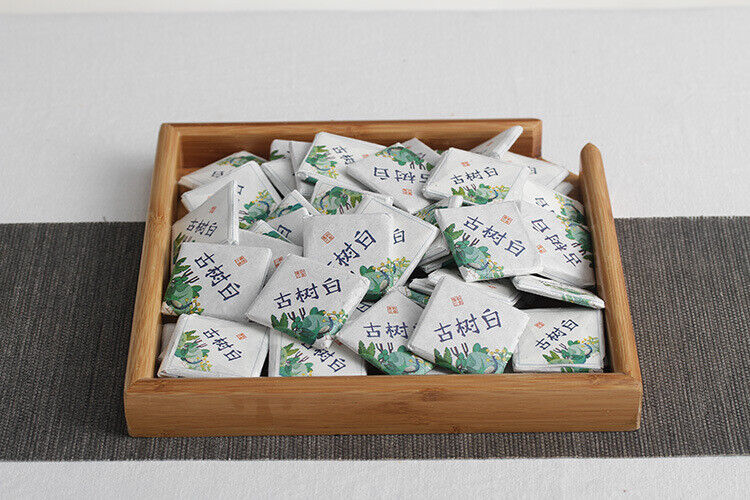 HelloYoung 500g Yunnan tea old tree white tea 8g small square brick (Chong) white tea