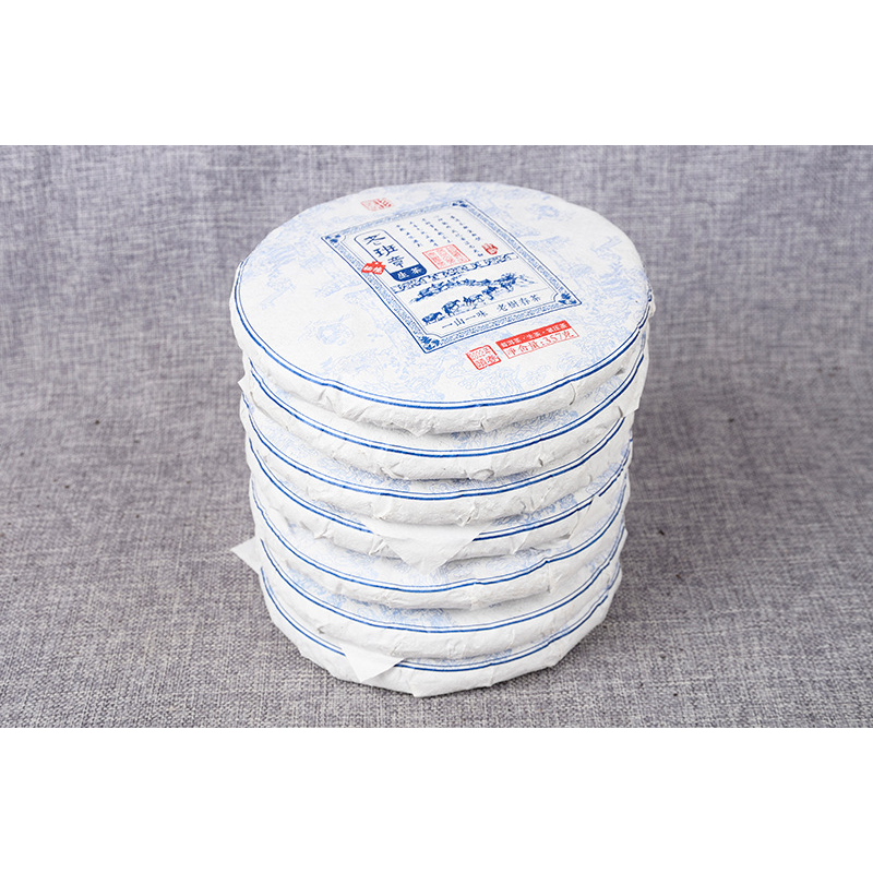 357g Gift Tea Yunnan Tea Old Banzhang Cake Pu'er Tea Tea Health Care