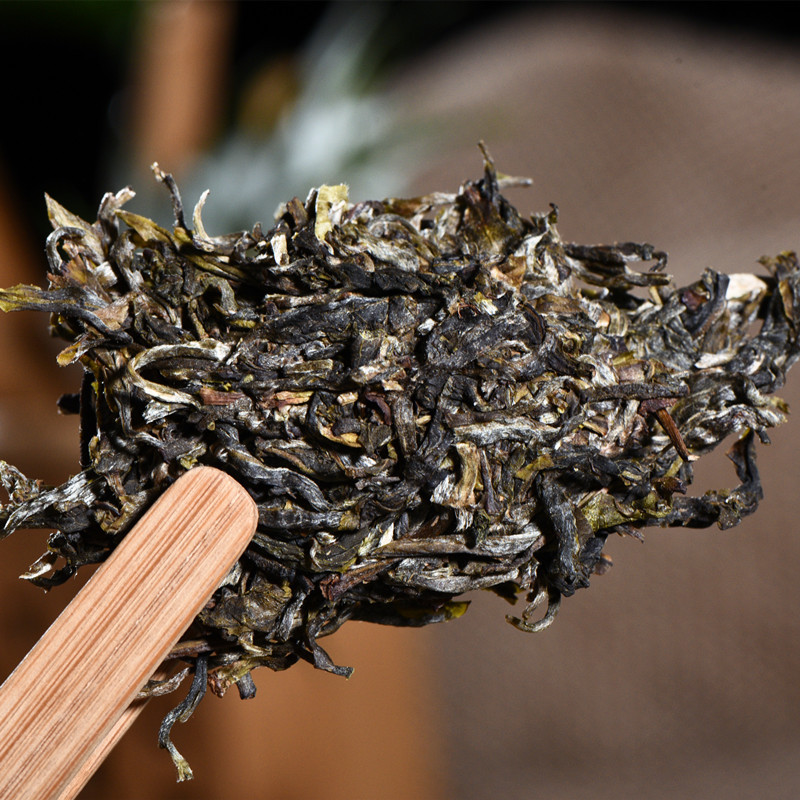 Organic Green Tea Spring Cha Tea High Mountain Ancient Tree Pu-erh Tea 357g