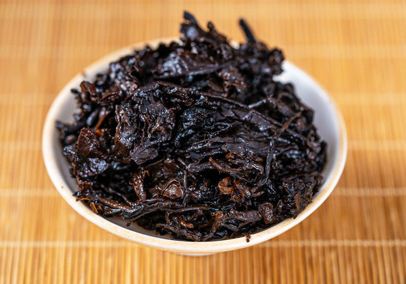 357 Grams Menghai Flavor Pu'er Tea Ripe Tea Cake Brown Yunnan Qizi Cake Tea