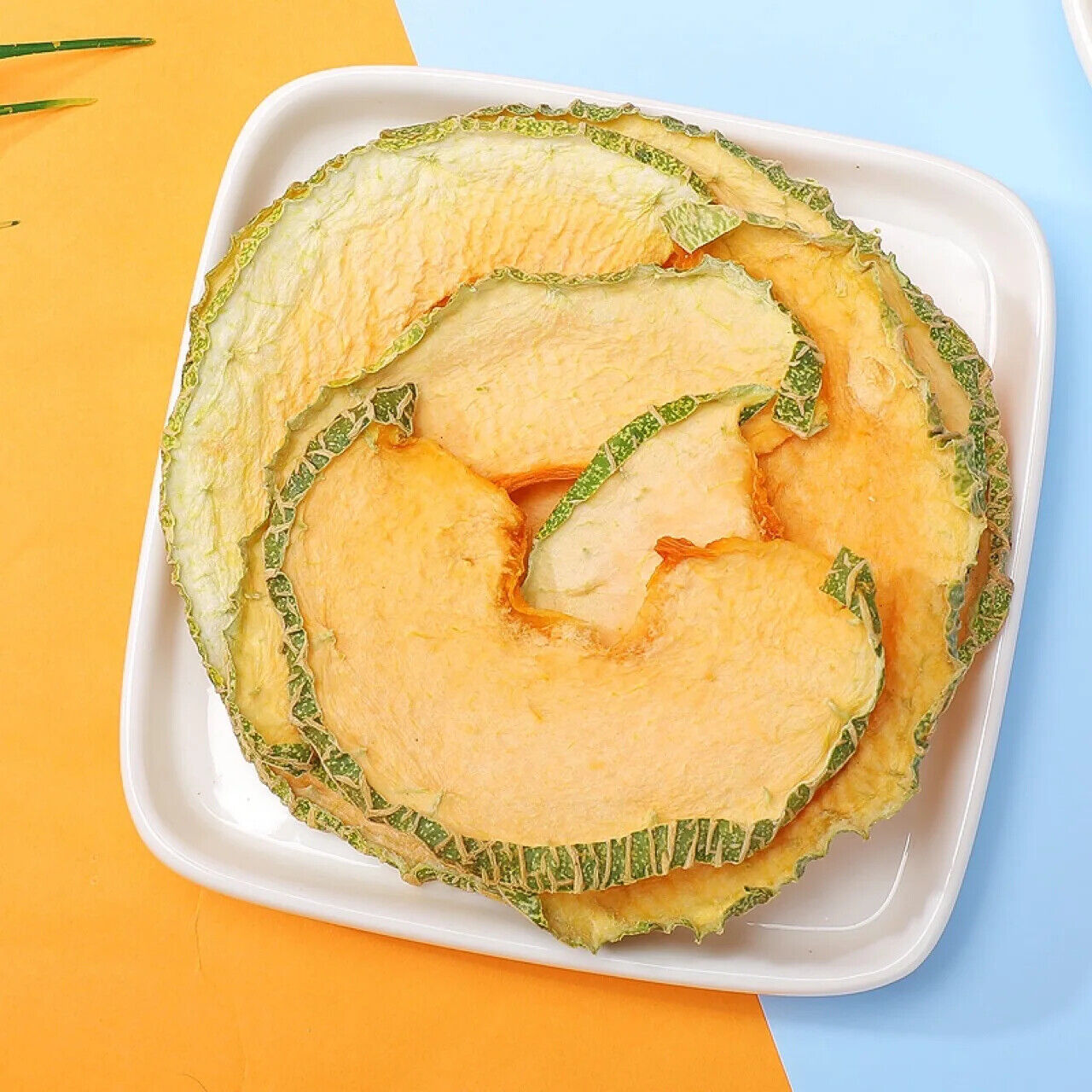 Sweet Dried Cantaloupe Slices Hami Melon Natural and Healthy Dried Fruit Tea