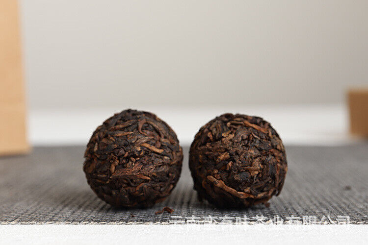 Yunnan Pu'er Tea Menghai Golden Buds Ripe Tea Dragon Pearl 18pcs (Golden Tin)