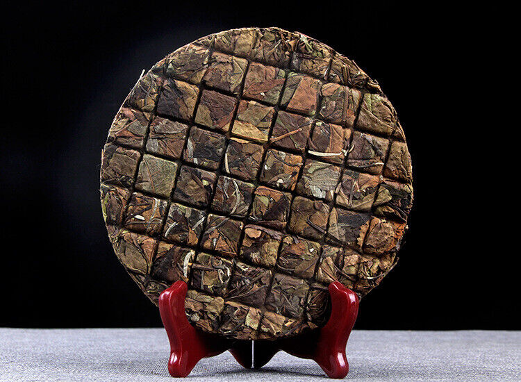 HelloYoung 200g（7g） Ancient Tree Tea Old White Tea Yunnan Yiwu Flower and Fruit Tea Cake