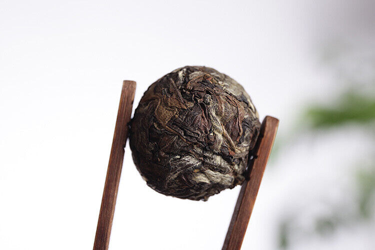 HelloYoung Yunnan Pu'er tea Fuding white tea process white peony old white tea dragon pearl