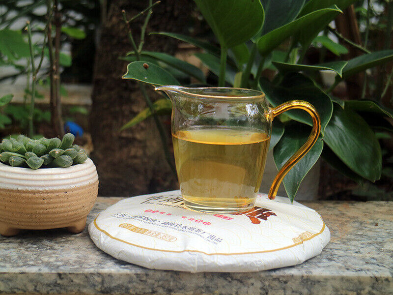 2499g Brown Classic Pu'er Raw Tea Yunnan Ancient Tree Spring Tea 7 Whole Cakes