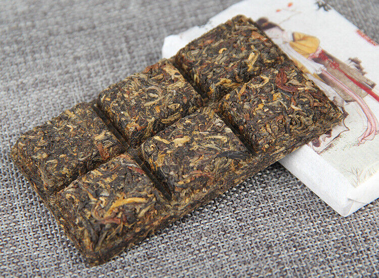 Yunnan Black Tea Fengqing Dianhong Tea Brick Floral Honey Flavor Early Spring