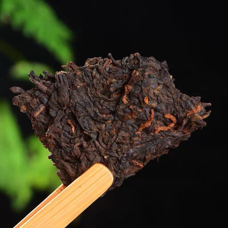 Natural and Healthy Chinese Black Tea Brick: 250g Red Date Ripe Pu erh Tea