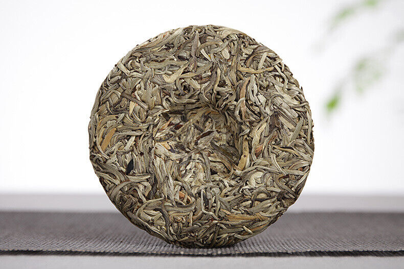 100g  Moonlight White Old White Tea, Yunnan Baihao Silver Needle Tea Cake
