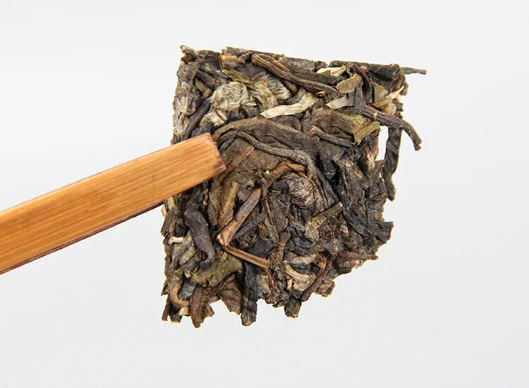 Famous Yunnan puerh tea brick 8582 shen puer unfermented cha zhuan 250g