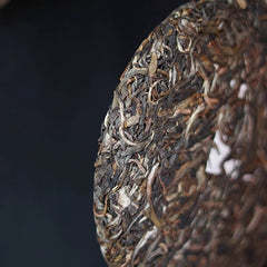 Thé cru brun Thé Pu'er du Yunnan Thé cru du début du printemps357g Parfum floral