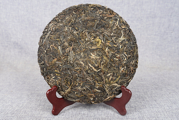 357g  Ancient Tree Tea, Yunnan Seven Seed Cake Tea, Pu'er Tea, Spring Tea