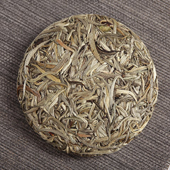 100g  Yunnan Small Cake Moonlight White Old White Tea Baihao Silver Needle