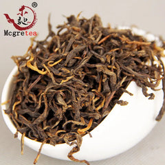 HelloYoung High Quality Dianhong Tea One Bud One Leaf Pine Needles Hand-made Black Tea 250g