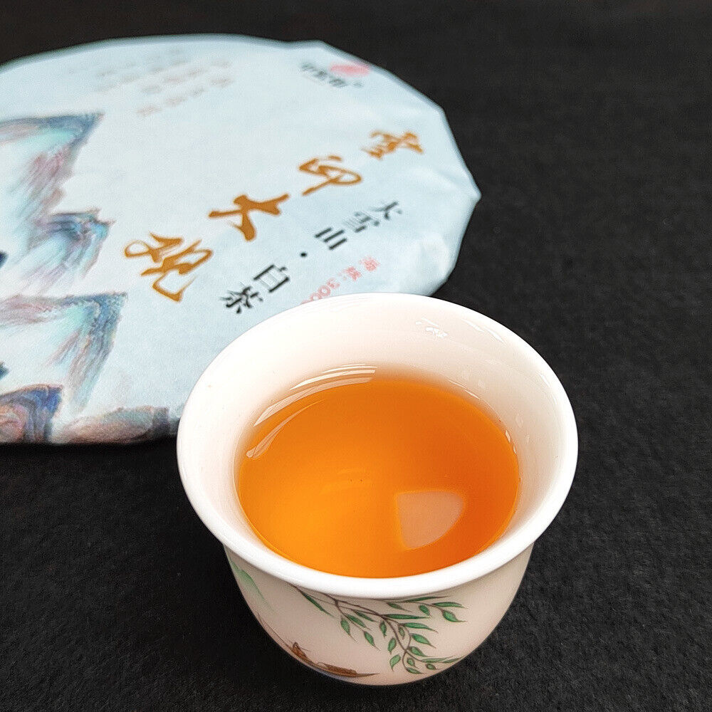 HelloYoung 357g Yunnan white tea cake tea moonlight white Mengku Daxueshan tea leaves